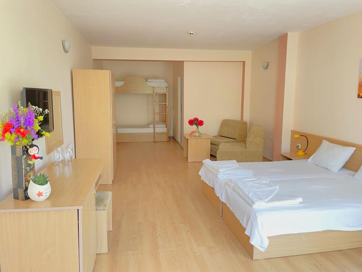 Family Hotel Morska Zvezda Balchik Exterior foto