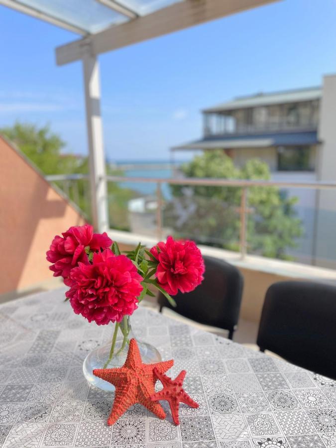 Family Hotel Morska Zvezda Balchik Exterior foto